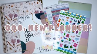 Bloom Daily Planners Vision Planner • Unboxing and First Impressions [upl. by Imotas958]