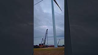 🫵💥👀📊Wind power blade top nation fixingwindpower windturbine windowblinds windowcleaningwtg [upl. by Lerim290]