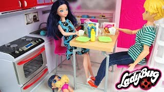 Miraculous Ladybug Doll Family LOL Surprise Baby Morning routine le bébé de Marinette ladybug [upl. by Atilrak]