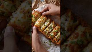 Desi Flavors Wali Garlic Bread Recipe  Fun2ooshFood shorts [upl. by Blatt]