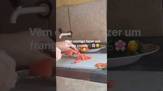 Um frango simples cozido vidademaeedonadecasa vidadedonadecasa [upl. by Ellenehs]