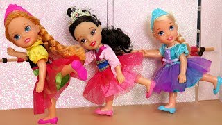 BALLERINA  Elsa amp Anna toddlers  Ballet Classes  Dance lessons [upl. by Lanette850]