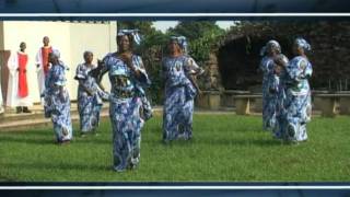 CHORALE SAINT ACHILLE DE MAKOUA MOSE BOFUNGI [upl. by Htebasyle]