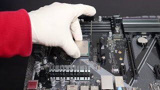 Installing a Ryzen CPU Ryzen 7 5800X Processor and Noctua NHU9S Mount [upl. by Laet]