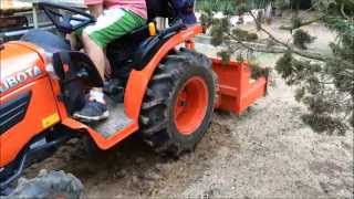 Kubota B1820 Changing implements [upl. by Annam]