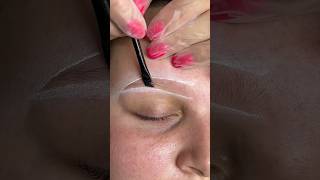 Eyebrow tinting eyebrows eyebrow shorts tutorial [upl. by Nahgeem]