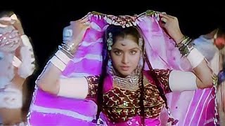 Tujhe Na Dekhu Toh  Kumar Sanu  Alka Yagnik  Rang  1993 [upl. by Ennaylil753]