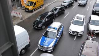 “Bitte fahren Sie nach vorne und bilden eine Rettungsgasse Vielen Dank“ FuStW Polizei Stuttgart [upl. by Ednalrym]