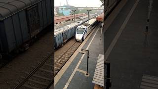 Jehanabad railway station shrots vandebharatexpressfullspeed [upl. by Isnyl]