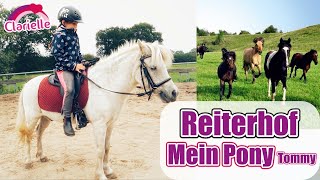 Auf dem Reiterhof 🐴 Mein Pferd Tommy Reiten lernen ohne Zügel  Pony putzen amp Galopp  Clarielle [upl. by Anilem261]