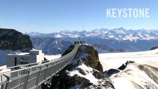 Per Brücke von Gipfel zu Gipfel  Peak Walk [upl. by Anatollo]