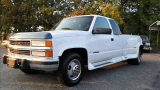 Short Takes 1995 Chevrolet Silverado 3500 Turbo Diesel Start Up Engine Tour [upl. by Rashidi]