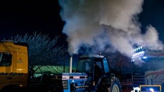 GRASSMEN  Luke Furse Cold Starts his V8 7700 at LAMMA 2013 [upl. by Jolda]