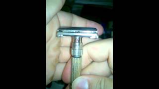 D3 Gillette Fatboy Safety Razor [upl. by Ennazor220]