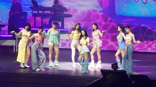 TWICE 트와이스 ALCOHOL FREE Ready To Be World Tour  LONDON DAY 1  07092023 Fancam [upl. by Margie]