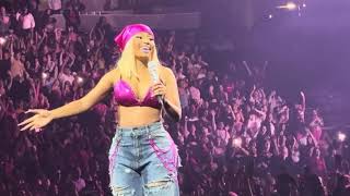 Nicki Minaj  Starships Live 4K [upl. by Reldnahc]