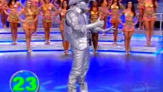 Se Vira nos 30 Estatua Viva no Domingao do Faustao [upl. by Hnilym651]