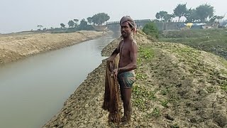 ঝাঁকি জাল দিয়ে চলনবিলের মাছ শিকার  Bangladesh Fishing in River 🐬 [upl. by Otho]