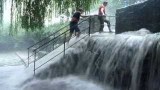 Starkes Hagelunwetter am Hölderlinturm in Tübingen [upl. by Cirdek]