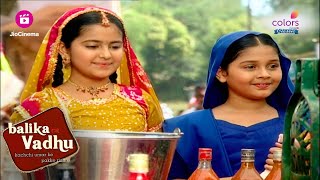 Phooli को हाट ले गई Anandi  Balika Vadhu [upl. by Aynor]