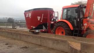 Jaylor 4425 Feed Mixer working [upl. by Mora371]