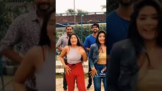 Mal Pipena Kale Anukshi amp Kanukshi Aka Bar Dance😁😁 Now Subscribed 😘😘 [upl. by Nagn595]