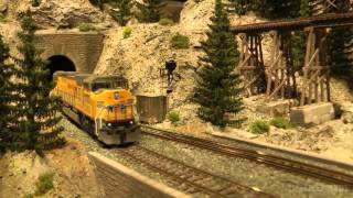 Wonderful US model railroad layout in HO scale [upl. by Elinore705]