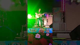 Joe Nichols singing a new song at Poteet Strawberry Festival [upl. by Winser]