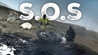 🆘 ACAMPAMOS a 4200 METROS ⛺ y SEGUIMOS ATASCADOS TOCA pedir AYUDA S25E07 VUELTA MUNDO en MOTO [upl. by Stefan]