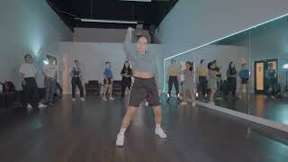 Reggaeton Dance Class Demo by Emi [upl. by Tice]