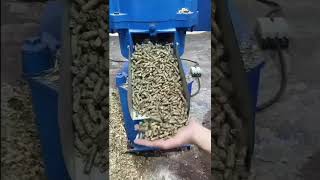 poultry feed machine pellet making machine chicken feed pelletizer machine Whatsapp008613838536862 [upl. by Annua]