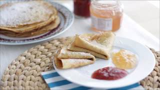 Crepes leggere senza glutine e senza lattosio  Ricetta dacile petitchefit [upl. by Nikral473]