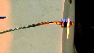 Heating of the heat shrink tubing with the Halogen Ring Heater 【 Heattech CoLtd 】 [upl. by Ahcsas]