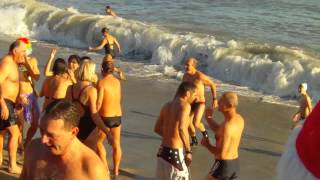 Argelès sur mer Bain du premier janvier 2015 [upl. by Pliam]