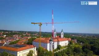 Montage des Baukrans am Freisinger Domberg  Kurzdoku [upl. by Florinda228]