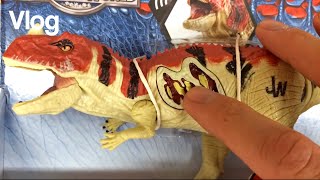 Jurassic World Dilophosaurus amp Ceratosaurus Growler Preview 13 [upl. by Simonette]