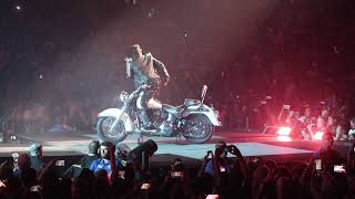 Queen  Adam Lambert Tampa FL 081819  quotBicycle Racequot [upl. by Alam51]