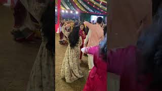 Tari madh mithi madh mithi bate  Navratri garba Gujrat vihar delhi dandia steps [upl. by Bellina]