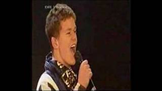 X Factor Danmark Martin synger Queens quotSomebody to lovequot [upl. by Auhsohey144]