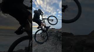 Kona Honzo ESD Hardtail Massive Bunny HOP [upl. by Asiilanna191]