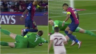 Raphinha goal vs Bayern Munich vs Barcelona Raphinha Dribbles Manuel Neuer before Goal [upl. by Hsina956]