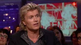 Illusionist Hans Klok terug uit Mexico [upl. by Ydassac554]