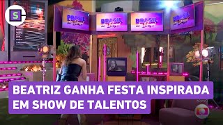 BBB 24 Beatriz ganha festa inspirada em show de talentos [upl. by Nauquf]