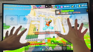 Pro Minecraft Mobile Player Destroys Everyone With Handcam [upl. by Lamarre774]