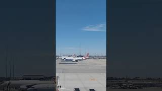 Virgin Australia landing Perth airport Terminal 1 shorts virginaustralia perthairport [upl. by Sukhum]