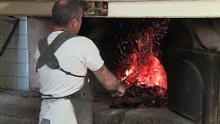 Face à la flambée des prix les boulangers des AlpesMaritimes et du Var prévoient une mobilisation [upl. by Hesky]