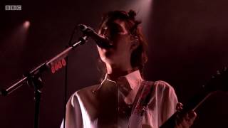 Warpaint  Intro  Keep it Healthy Live 2017 [upl. by Ytte]