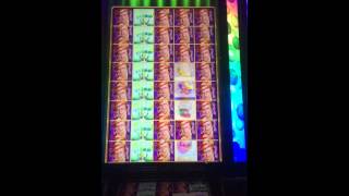 Willy Wonka Pure Imagination slot machine Oompa Loompa bonus [upl. by Wehtam]