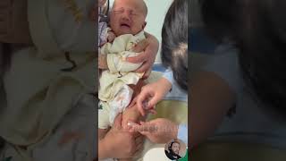 Baby vaccination 💉 vaccinator cuteanimal doctors cutebaby cute firstvaccination [upl. by Ellehcal]