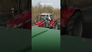 Agriculteurs des tracteurs partent de Beauvais pour Paris [upl. by Xena]